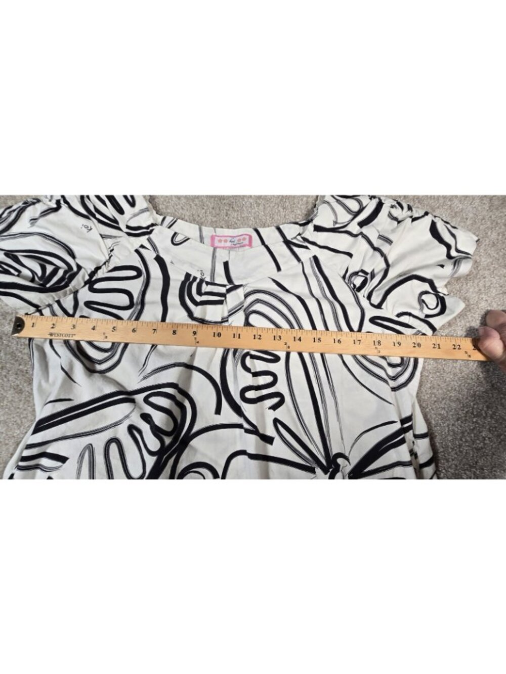 Koi Kathy Peterson Scrub Top Cotton Butterfly Print Blouse Black White Women's L - Picture 4 of 13